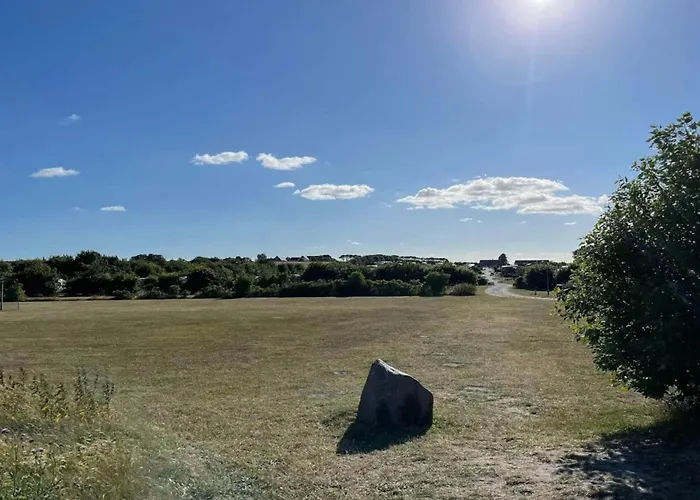 3 Person In Grenaa-by Traum